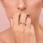 Meia Aliança em Ouro Amarelo e Pedras Brasileiras