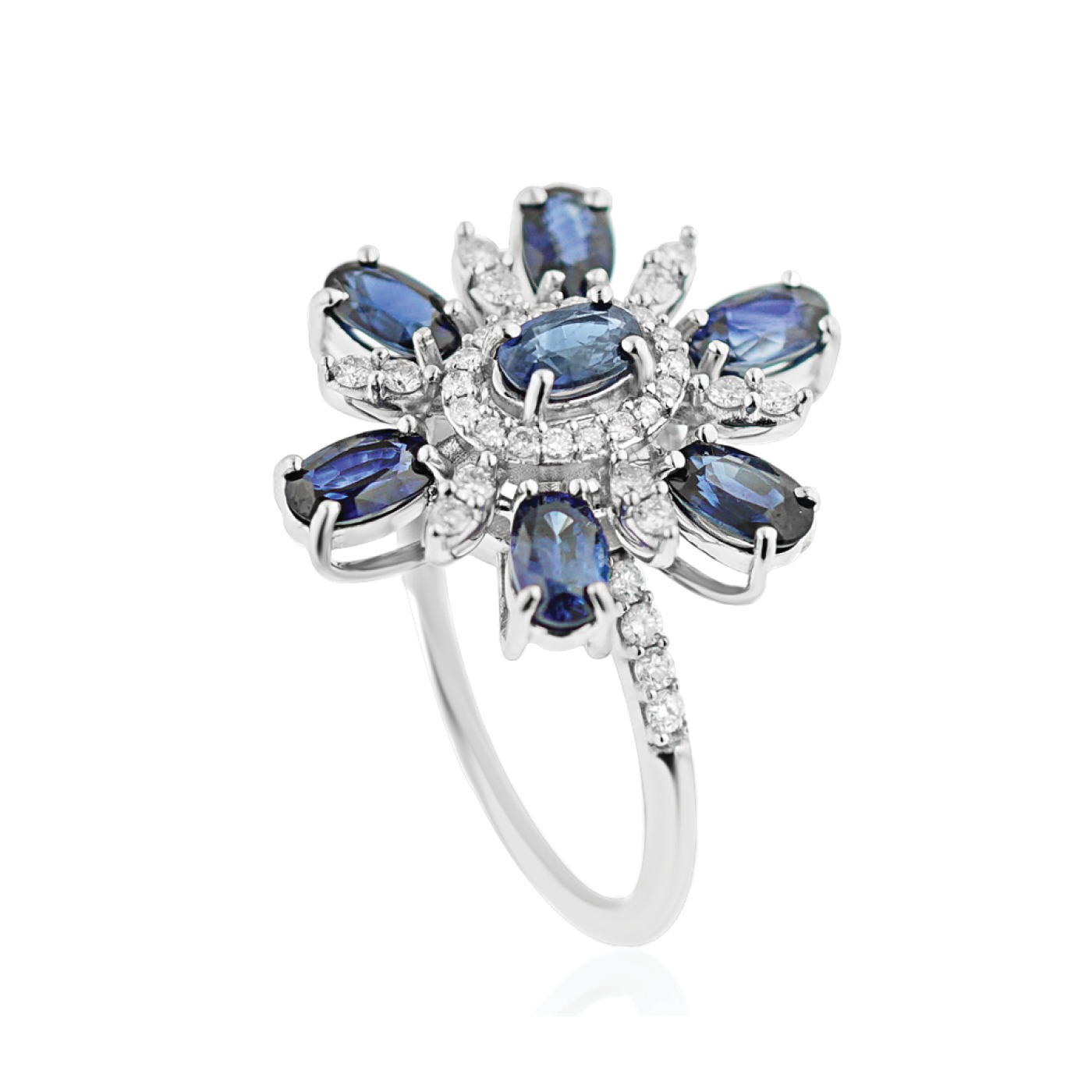 Anel flor de safiras e diamantes em ouro branco